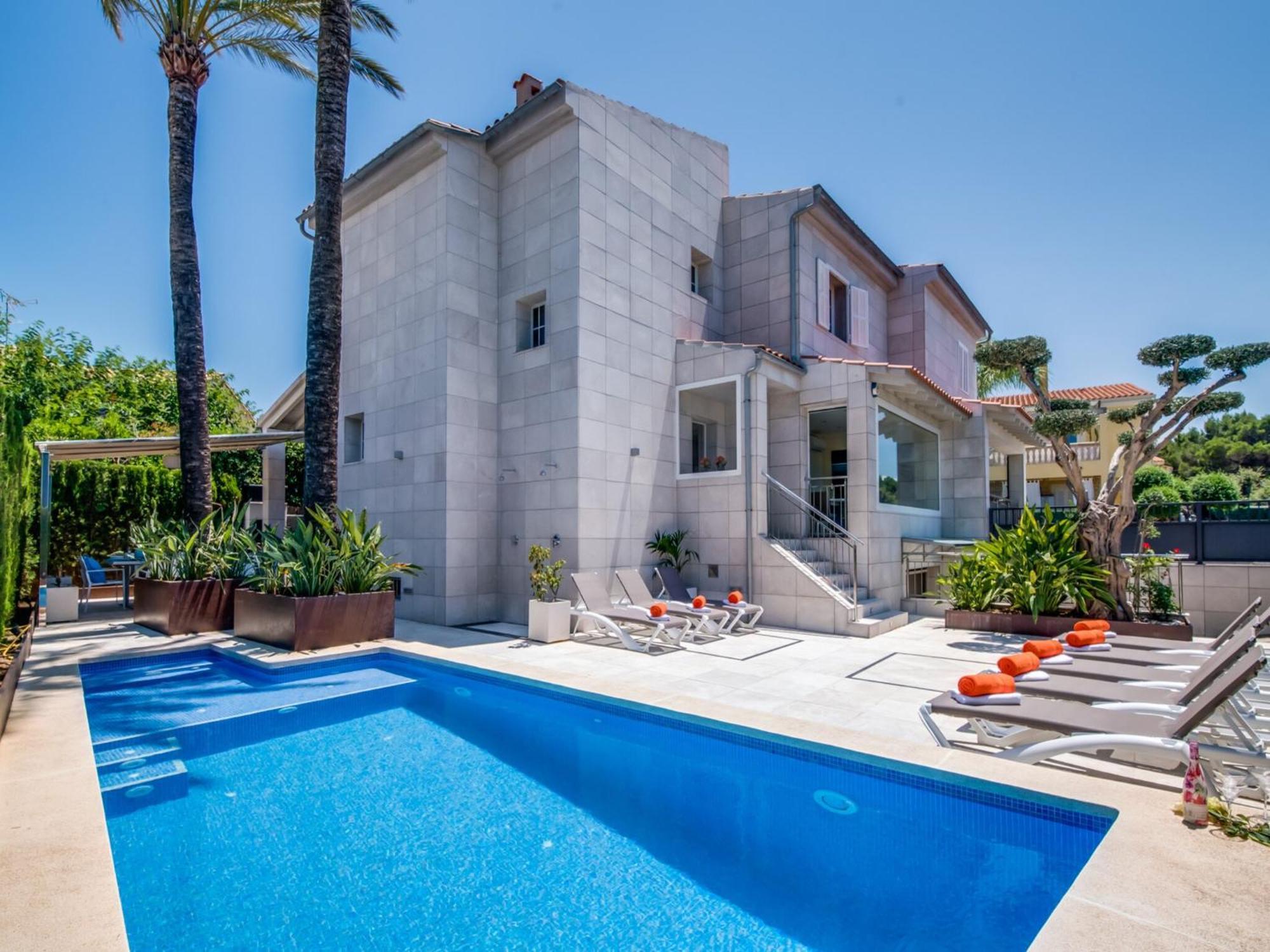 Ferienhaus With Private Pool *