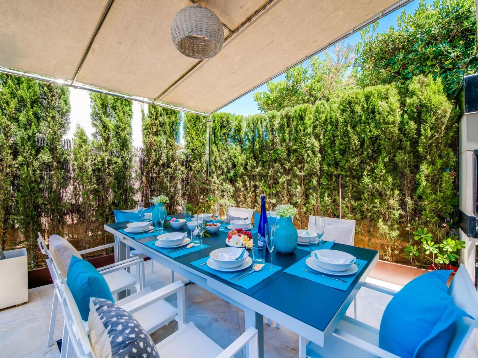With Private Pool Ferienhaus